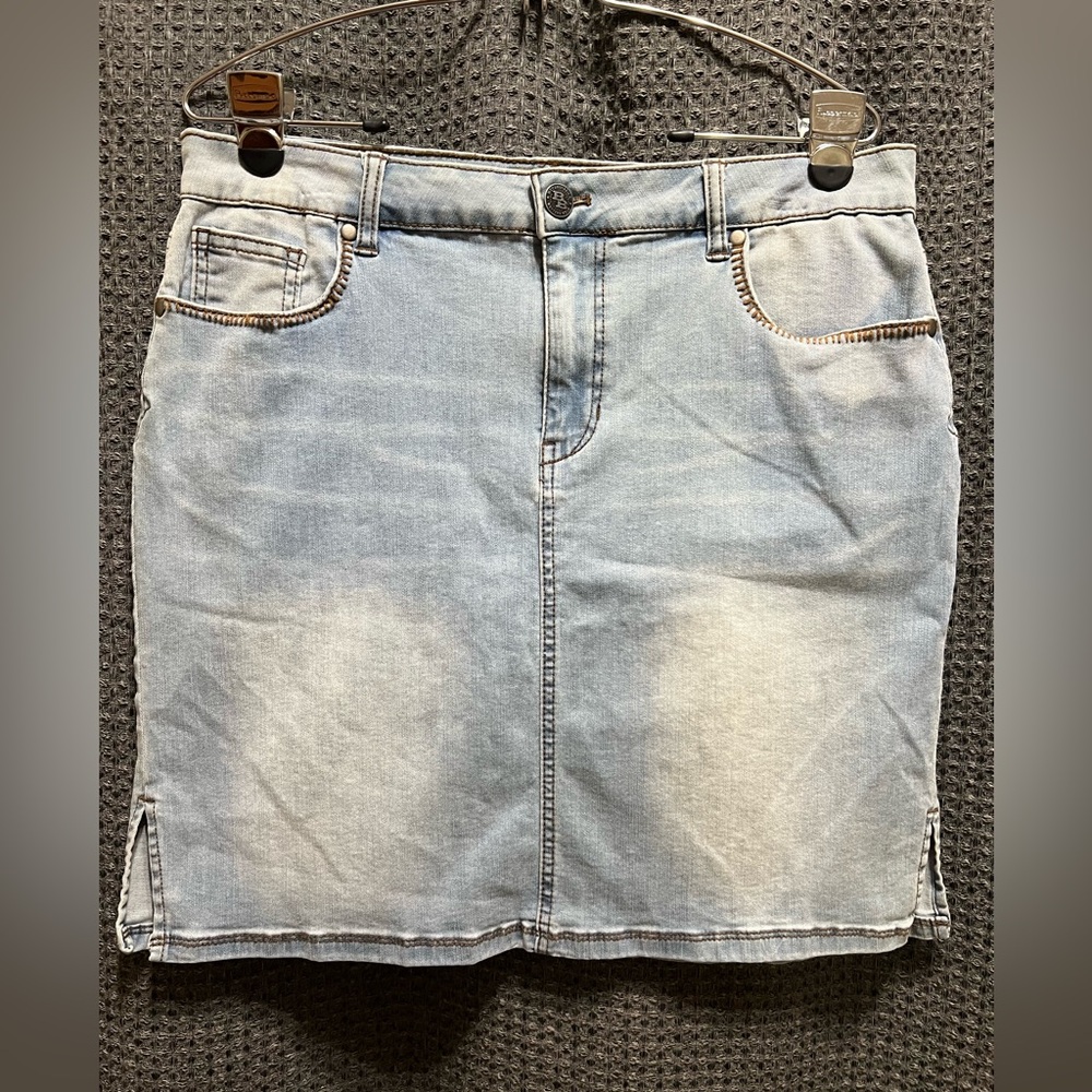 Bit & Bridle Denim Skirt Size 12
